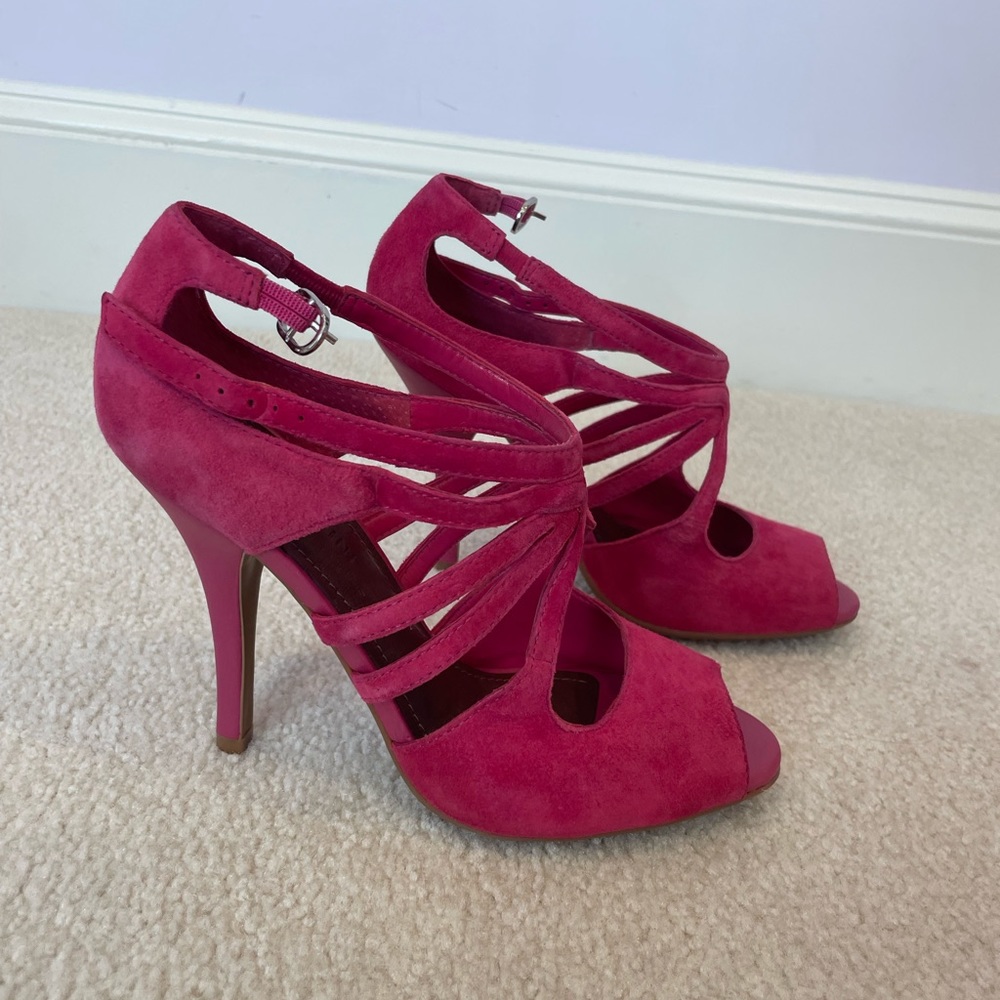 COPY - Gianni Bini pink pumps, size 8 but can fit 7.5, great condition, super c…